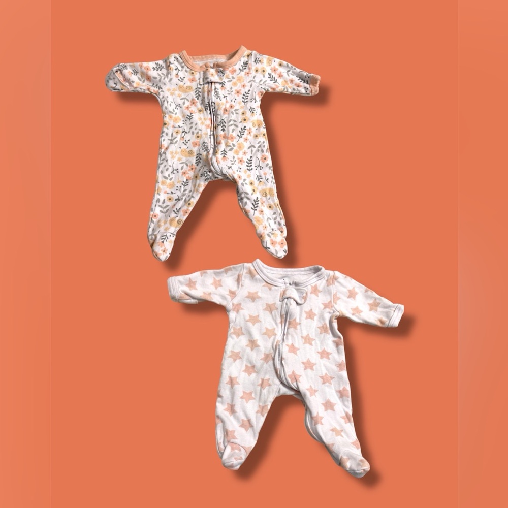 3/$10 Floral and Star Print Kids Onesies The Peanutshell 0-3 months NWOT